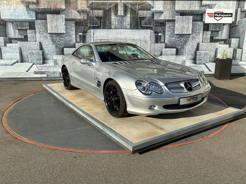 Mercedes-Benz SL (2002) 5.0 V8, 225KW - fotka 1 z 31