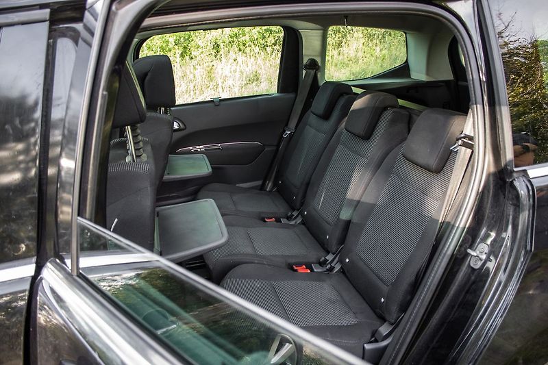 Peugeot 5008 - fotka 30 z 36