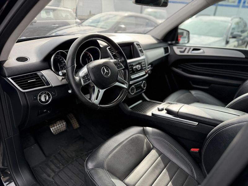 Mercedes-Benz Třídy M ML 350 CDI, 4-matic, panorama - fotka 5 z 19