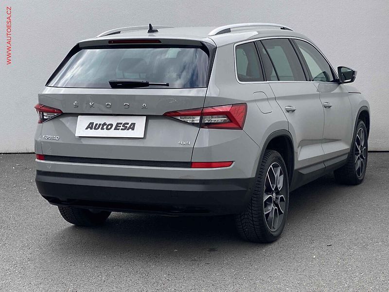 Škoda Kodiaq (2021) 2.0 TSi 4x4, 1.maj,ČR, Style - fotka 4 z 21