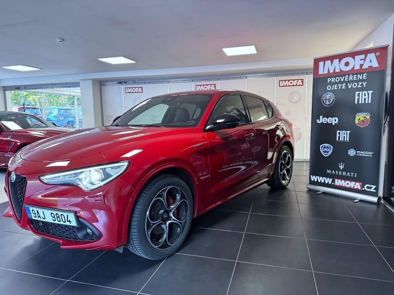 Alfa Romeo Stelvio (2022) 2.2 JTDm 210k AT8 ZF Q4 4x4 Ve - fotka 3 z 21