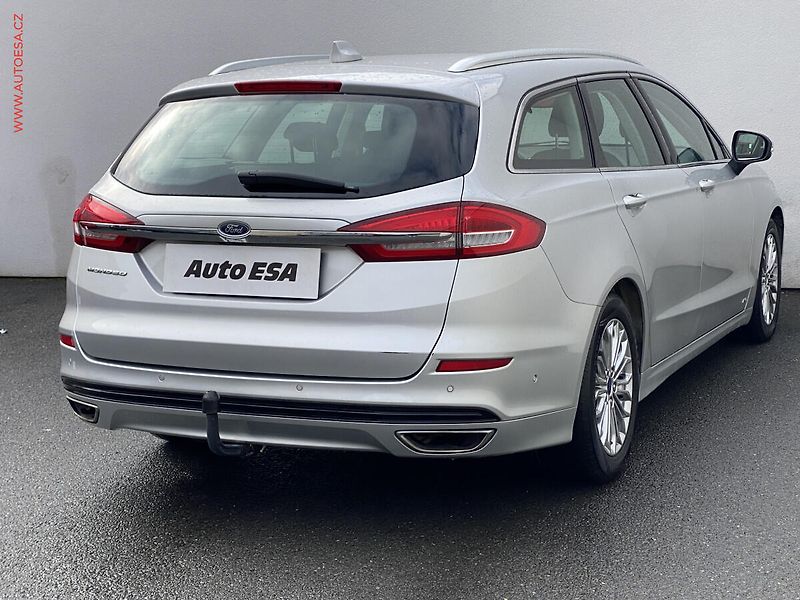 Ford Mondeo (2021) 2.0 TDCi AWD, ČR, Titanium - fotka 4 z 18