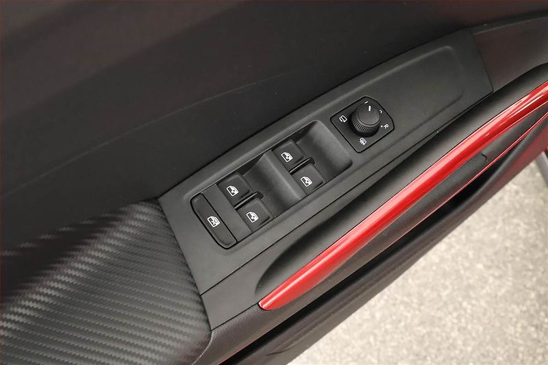 Škoda Fabia (2026) 1.0 TSI, MONTE CARLO, KEYLESS - fotka 9 z 17