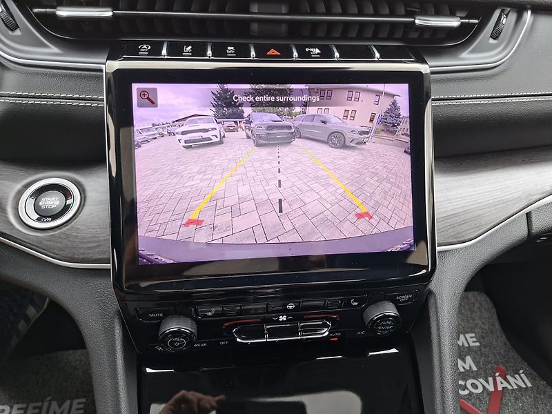 Jeep Grand Cherokee (2021) 3,6L V6 4x4 LIMITED, 6 míst - fotka 35 z 46