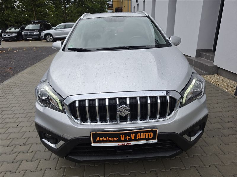 Suzuki S-Cross 1,4 Mild Hybrid AllGrip Premiu - fotka 2 z 45
