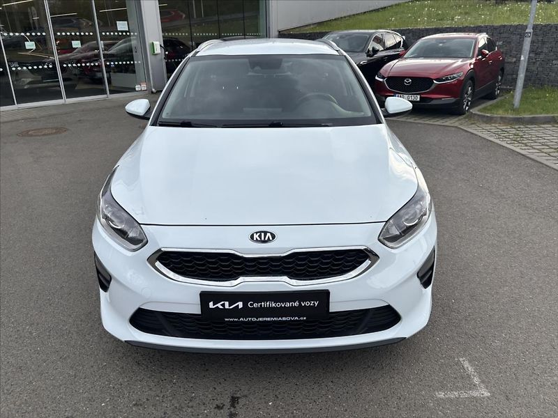 Kia Ceed 1,4 TGDi 103kW Fresh ZÁRUKA - fotka 8 z 33