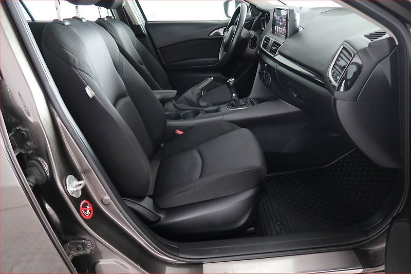 Mazda 3 (2014) 1.5 Skyactiv-G, Navi - fotka 9 z 17