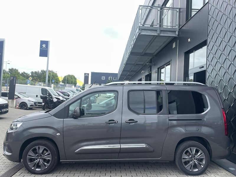 Toyota ProAce City Verso FAMILY L2 1.5 D-4D 96 kW - fotka 4 z 21