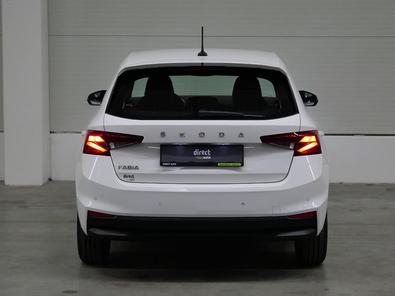 Škoda Fabia - fotka 6 z 26