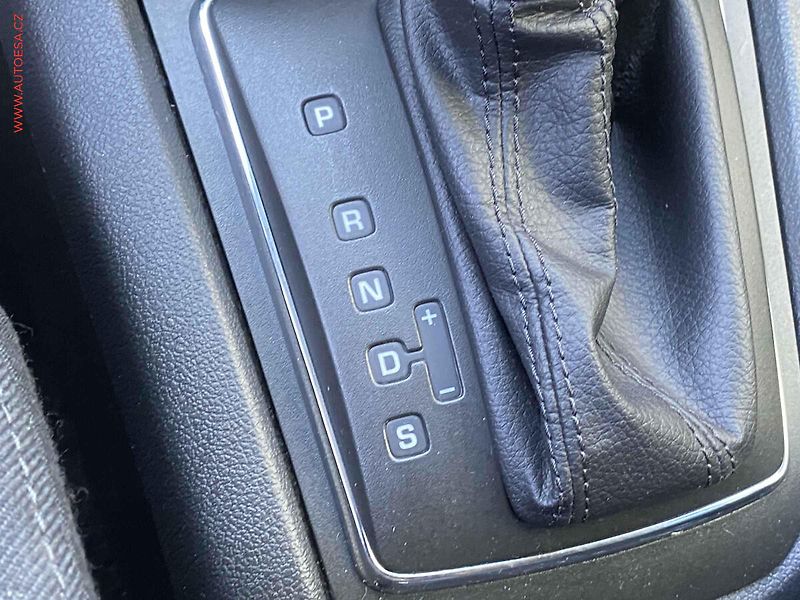 Škoda Yeti (2014) 2.0 TDi 4x4, DSG, xenon - fotka 14 z 17