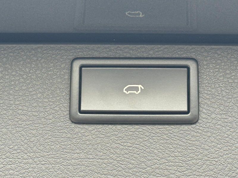 Volkswagen Multivan (2018) 2.0 TSI 150 kW 4x4 DSG - fotka 16 z 23
