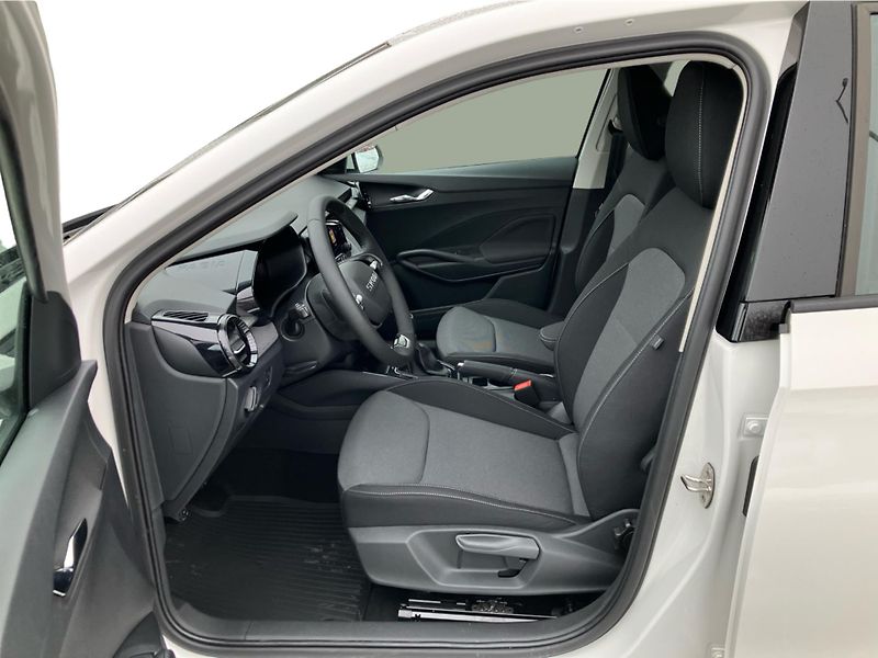 Škoda Fabia 1,0 MPI 59 kW Selection - fotka 11 z 29