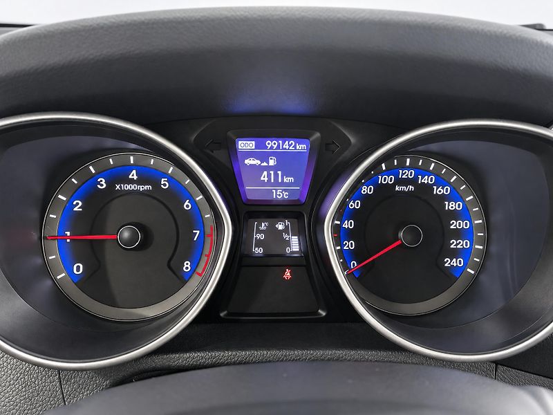 Hyundai i30 1,4 CVVT 73KW NAVI ORIG. ALU - fotka 15 z 27