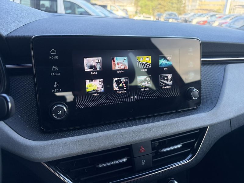 Škoda Scala 1.0TSi Top Selrction 85kW - fotka 17 z 23
