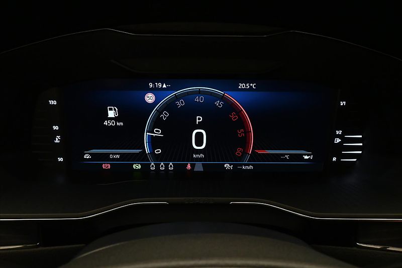 Škoda Superb 2,0 TDI 110kW DSG Style Záruka - fotka 16 z 32