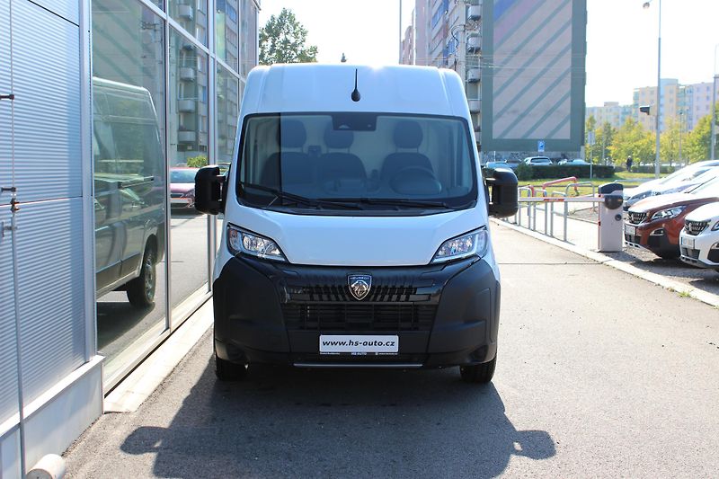 Peugeot Boxer Furgon 3500 L3H2 BlueHDi MAN6 - fotka 2 z 13