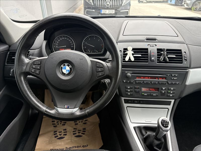 BMW X3 2,0 Č.R servisovano 6MT - fotka 16 z 31