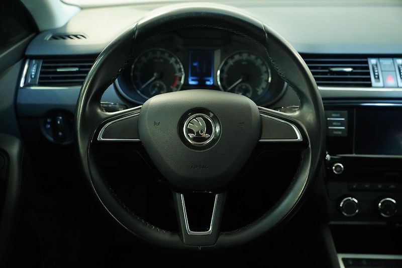 Škoda Octavia - fotka 16 z 26