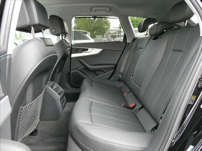 Audi A4 Avant 2,0 TDi 140kW,AT,Quattro - fotka 16 z 31