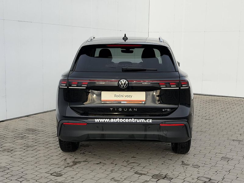 Volkswagen Tiguan (2025) People 7DSG mHEV 1,5eTSI - fotka 8 z 23