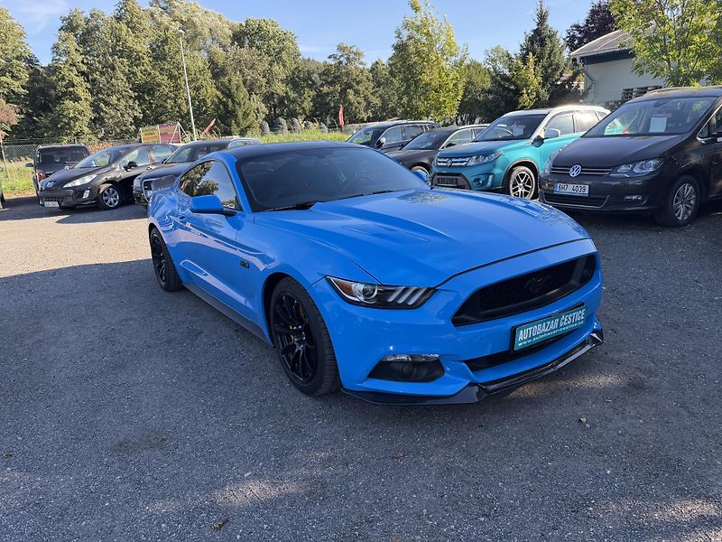 Ford Mustang 5.0 V8 - fotka 4 z 20