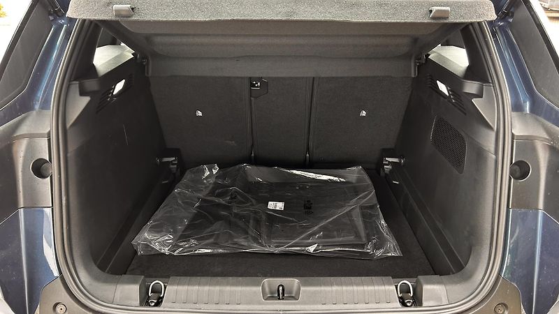 Jeep Compass 1.2T eHybrid 145k Altitude  - fotka 12 z 12