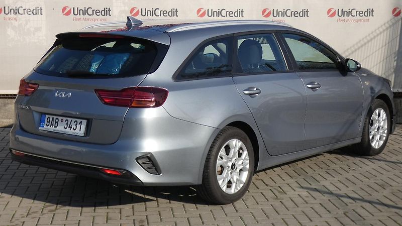 Kia Ceed 1.5 T-GDI 118kW SPIN - fotka 3 z 22