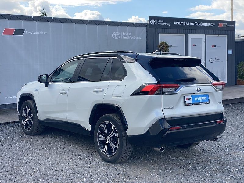 Toyota RAV4 2.5Plug-in, ČR, Executive, 4x4 - fotka 5 z 21