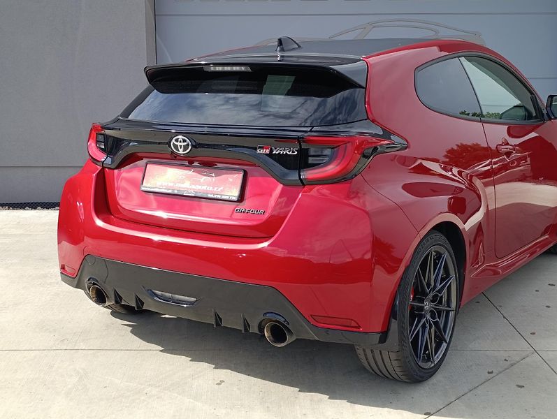 Toyota GR Yaris 1.6 TURBO DYNAMIC SPORT  - fotka 6 z 30