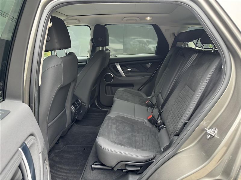 Land Rover Discovery Sport 2,0 P200 S 4WD AT ČR DPH - fotka 13 z 28