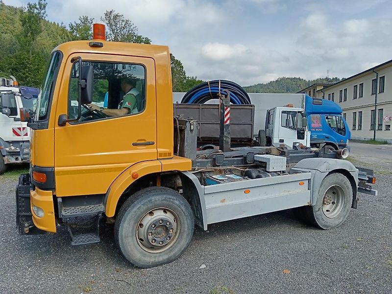 Mercedes-Benz Atego (2004) 1318 4x4 Kontejner 7T Analog  - fotka 1 z 19