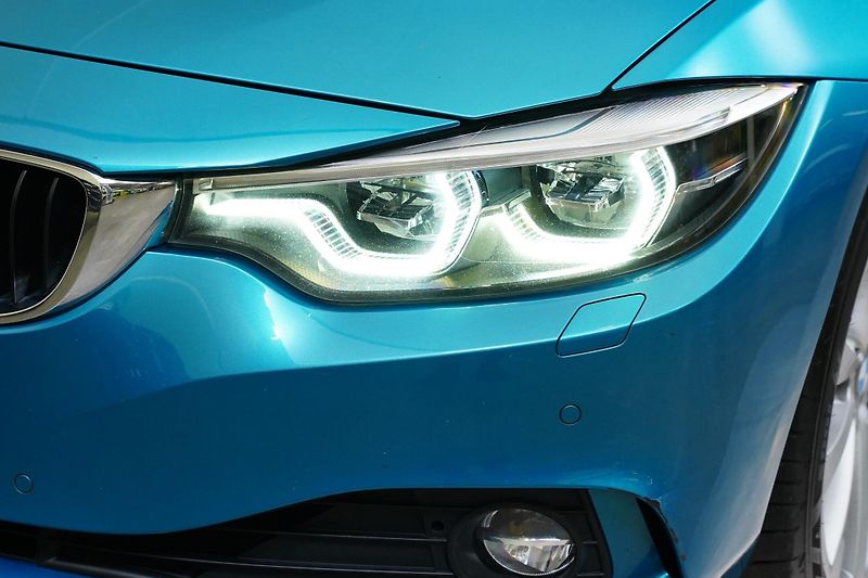 BMW Řada 4 - fotka 9 z 26