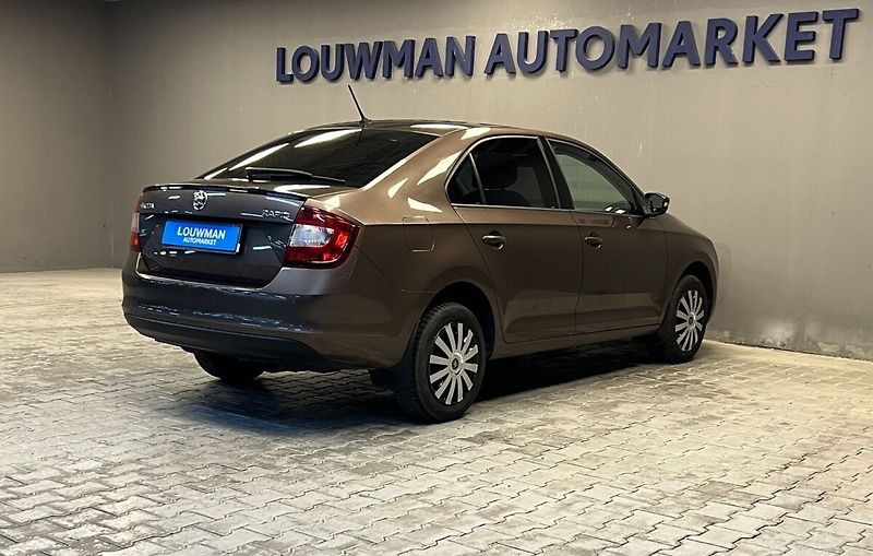 Škoda Rapid 1,0 TSI Ambition Plus - fotka 2 z 15