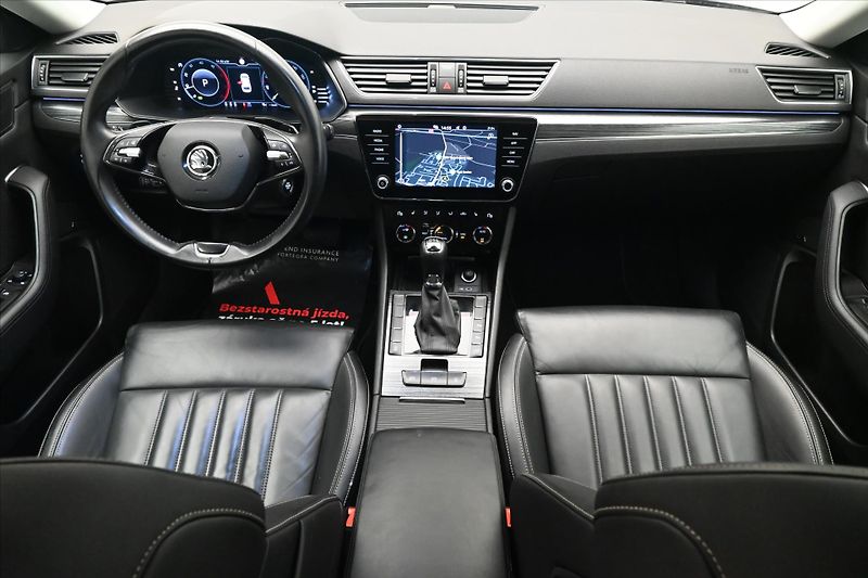 Škoda Superb 2,0 TDI 110 kW DSG Style Záruk - fotka 15 z 33
