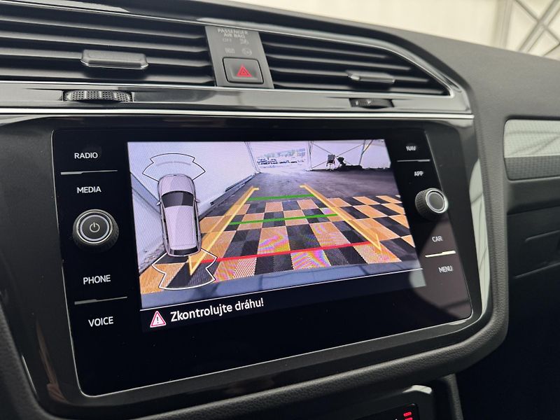 Volkswagen Tiguan 1.5Tsi*CZ*1-MAJ*LED*ACC* - fotka 26 z 46