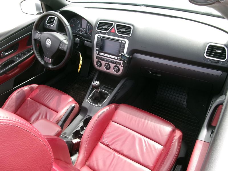 Volkswagen EOS (2008) 2,0TDI 8V CABRIO  - fotka 17 z 45