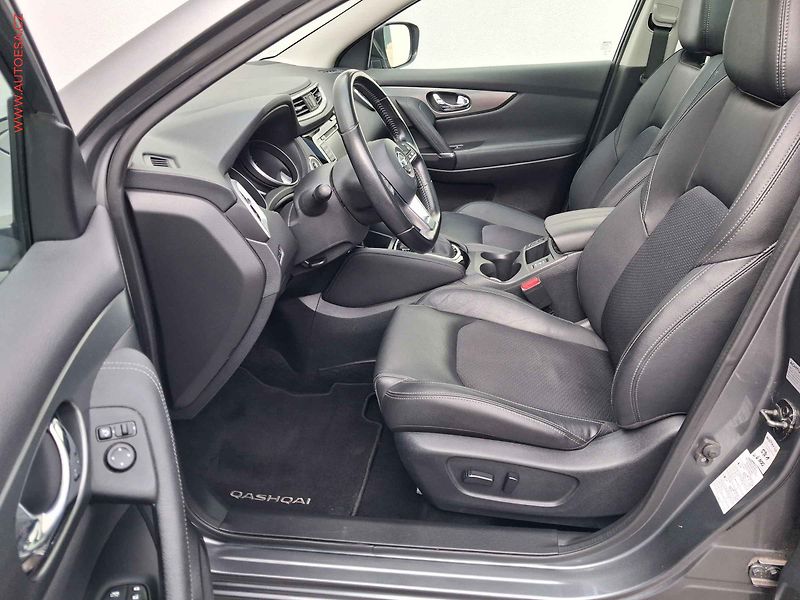 Nissan Qashqai (2019) 1.3DiG-T, N-Connecta, AT - fotka 9 z 21