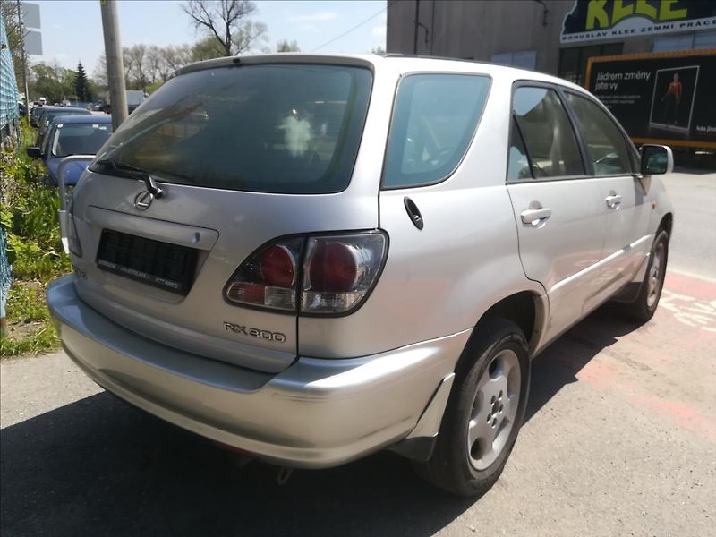 Lexus RX 300 3,0 EXECUTIVE - fotka 11 z 19