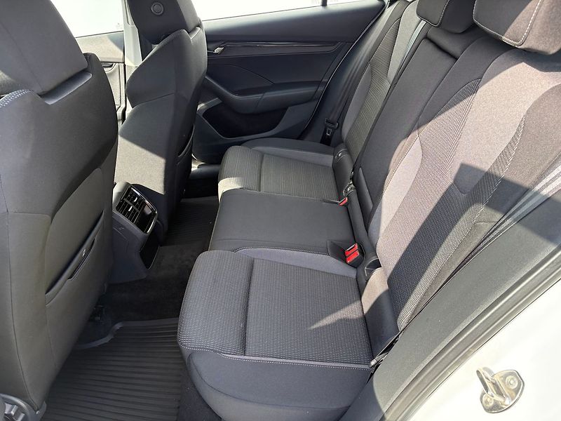 Škoda Octavia 1.5 TSI 110kW Combi, DPH - fotka 7 z 17