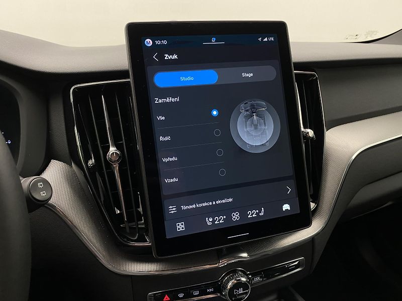 Volvo XC60 T8 AWD RECHARGE BLACK EDITION - fotka 56 z 63