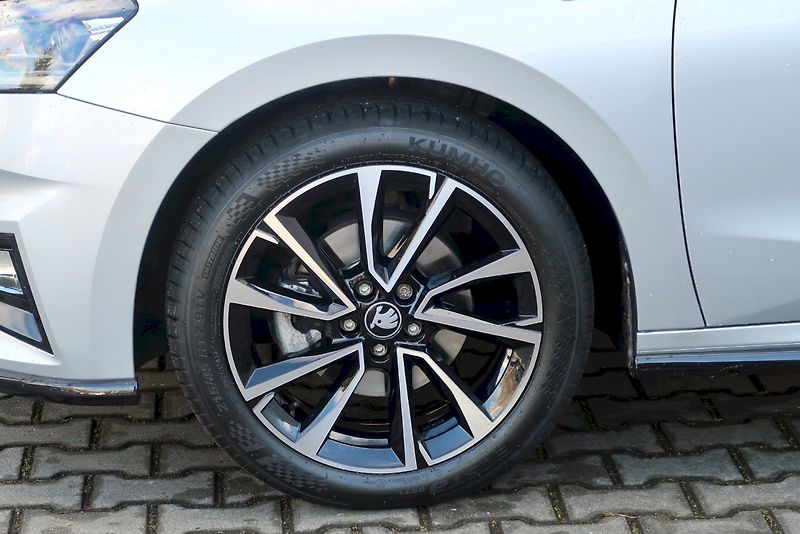 Škoda Fabia (2025) Monte Carlo 1,5 TSi /110 kW DS - fotka 30 z 30