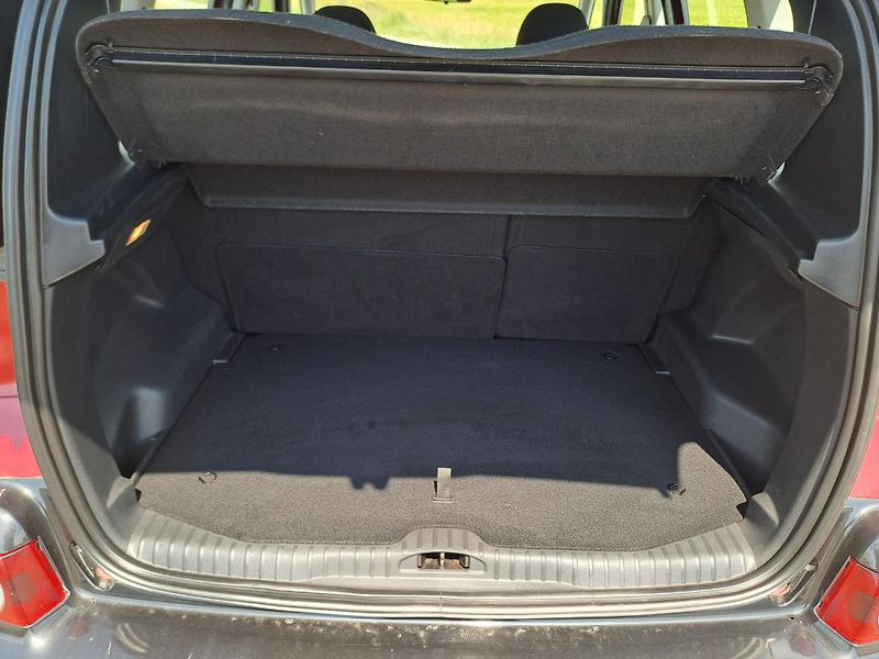 Citroën C3 Picasso (2011) 1.4 SERVISOVÁNO PĚKNÝ STAV - fotka 29 z 29
