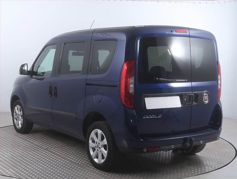 Fiat Dobló (2017) 1.4 i, 5Míst, SR - fotka 4 z 14