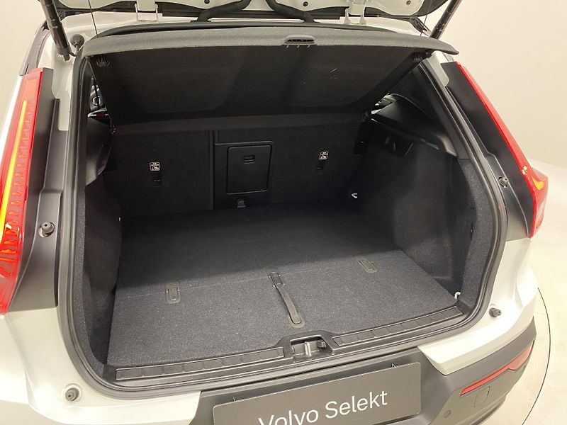 Volvo XC40 PURE ELECTRIC RECHARGE CORE  - fotka 6 z 49