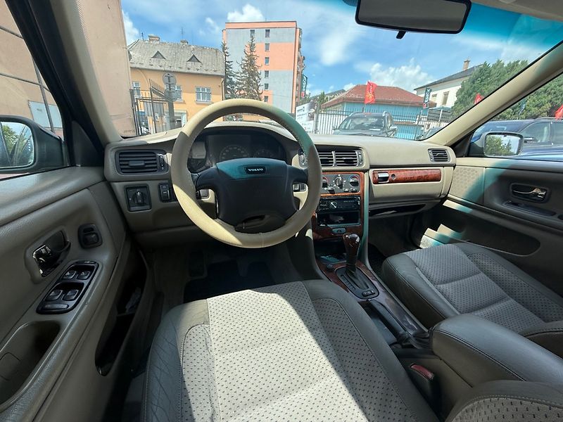Volvo S70 (1997) 2.4i Automat - fotka 6 z 13