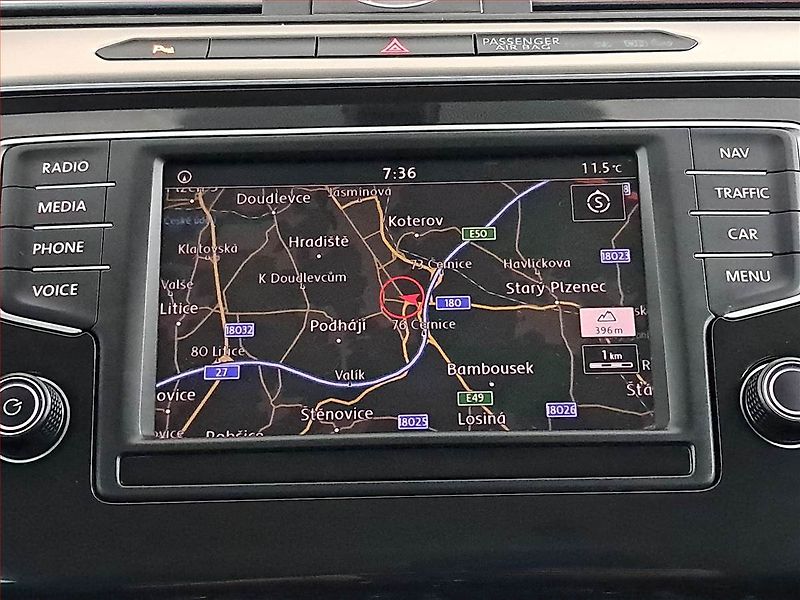 Volkswagen Passat (2017) 2.0 TDI, Kůže, Navi, Tempomat - fotka 13 z 22