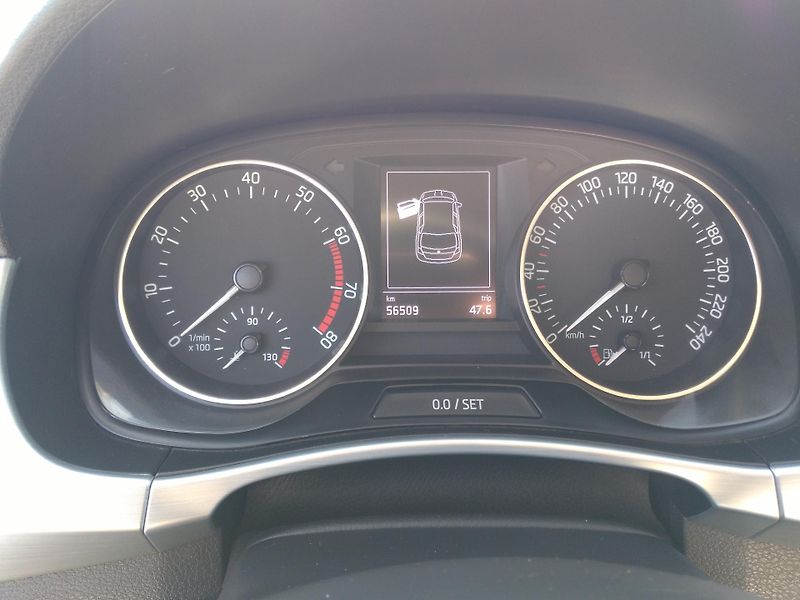 Škoda Fabia 1,0 TSI - fotka 19 z 36