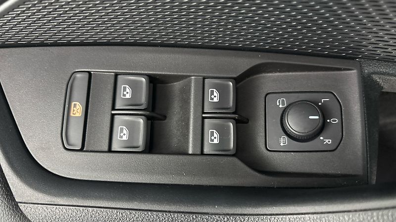 Škoda Octavia 2.0 TDI Ambition - fotka 21 z 25