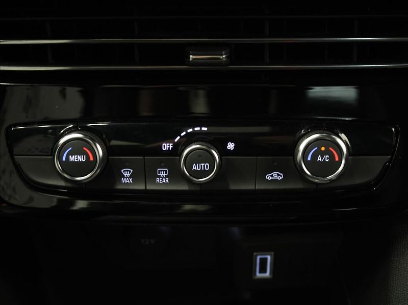 Opel Mokka 1,2 T. 96kW AT GS-Line 11tkm. - fotka 21 z 23