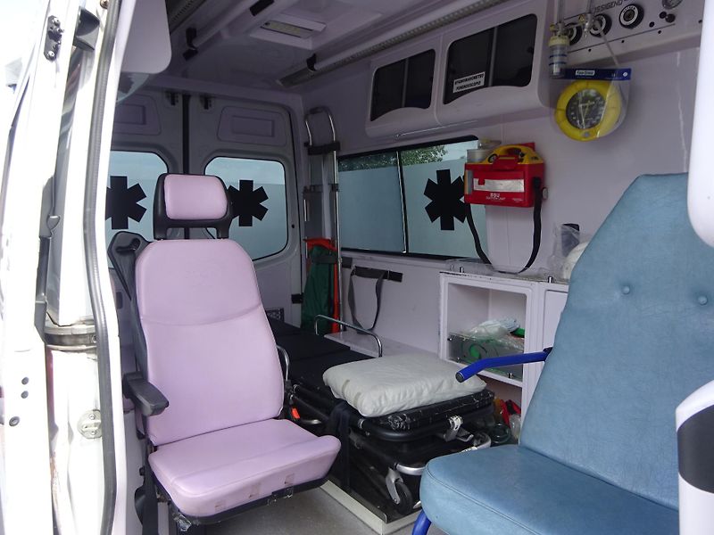Mercedes-Benz Sprinter PLNĚ VYBAVENÝ SANITNÍ VŮZ - fotka 12 z 20